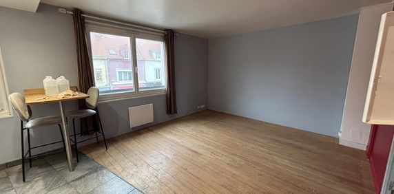 Location Appartement 1 pièce 37m² BOULOGNE SUR MER 62200 - Photo 2