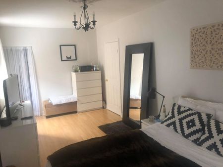 For Lease - 39 Ellerby Square, Vaughan, Ontario - Photo 3