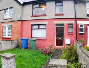 Excellent House in Good location - Photo 1