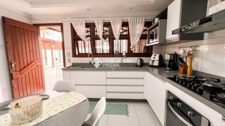 Casa com 4 quartos e 300m² para alugar em Dom Feliciano, Gravataí. - Photo 5
