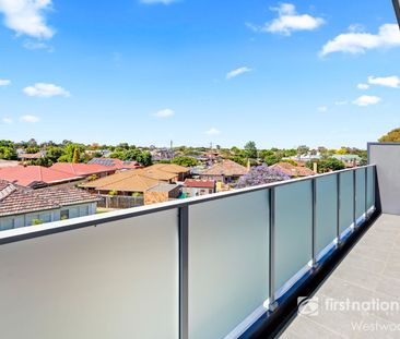 Central Living with a Premium Edge - Photo 4