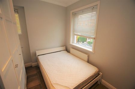 Ennismore Avenue, London, W4 1SF - Photo 4