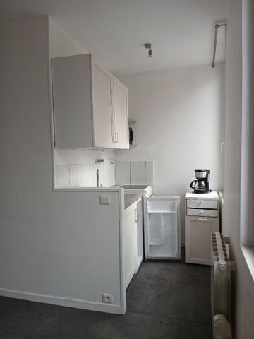 Location Appartement 2 pièces 28m² - Photo 2