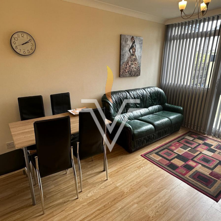 4 bedroom end of terrace house to rent - Photo 3