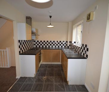 2 bedroom house to rent - Photo 3