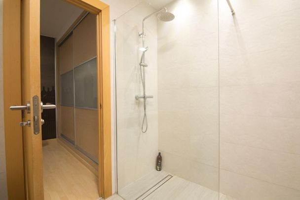 Piso de alquiler en Mestre Serrano, Reina Victoria - Miguel Hernández - Photo 1