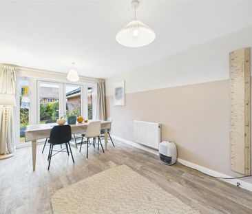 3 bedroom detached house to rent - Photo 2