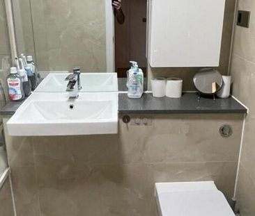 2 bedroom flat to rent - Photo 6