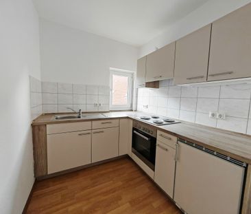 2-Zimmer-Wohnung mit Garage in gepflegtem Mehrfamilienhaus! (AK-102... - Photo 1