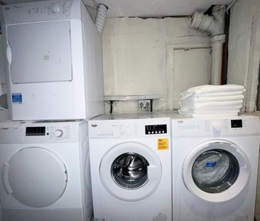 Room in a Shared House, Middle Street, BN1 - Photo 5
