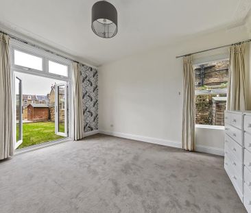 3 bedroom ground floor flat to rent - Photo 5