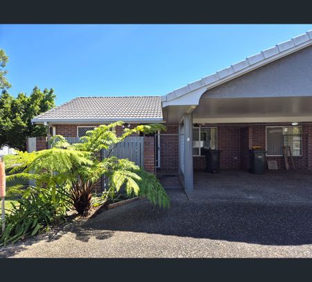unit 1/14 Water Street, Bundaberg South, Qld 4670 - Photo 5