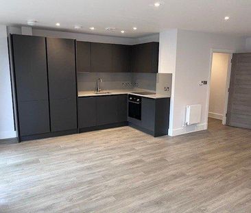 3 bedroom flat to rent - Photo 2
