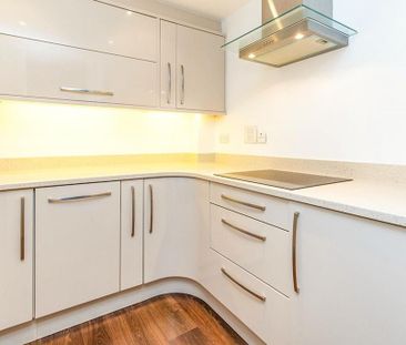 2 bedroom flat to rent - Photo 6