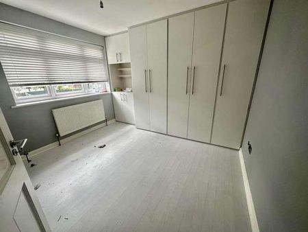 St. Marys Avenue North, Southall, UB2 - Photo 4