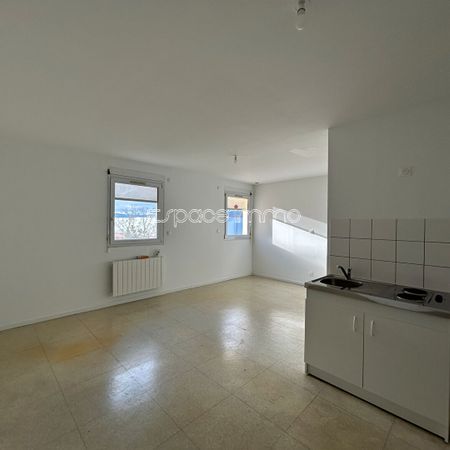 Location Appartement 1 pièce 25m² LE GRAND QUEVILLY 76120 - Photo 3