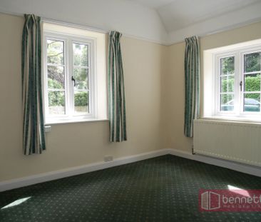 £1,000 PCM - Photo 6