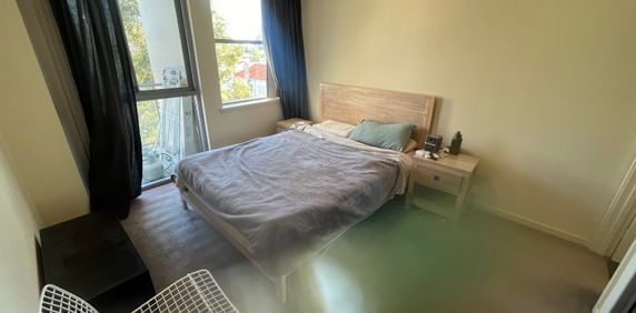 East Perth - Photo 2