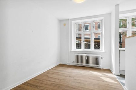 Indbydende 2-værelses lejlighed tæt på Aalborg Banegård - Photo 3