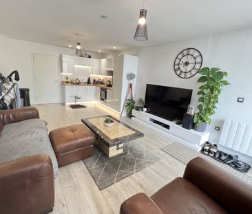 Edinburgh Gate - Photo 3