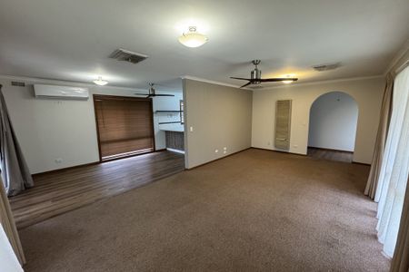 Comfortable Family Living in Mooroopna! - Photo 3