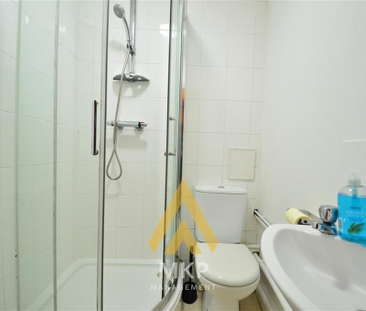 4 bedroom apartment to rent - Photo 6