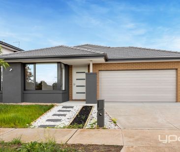 Brand New 4-Bedroom Family Home – Walk to Rockbank Station - Photo 4