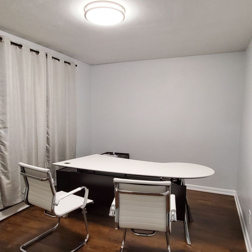 For Lease - 205 Queen Street Unit# 1, Mississauga, Ontario - Photo 1