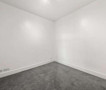 Milton Road, Hanwell, London, W7 - Photo 6