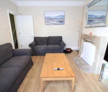 4 bedroom terraced house to rent - Photo 6