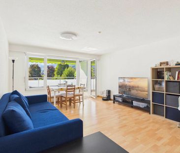 Helle 4.5-Zimmerwohnung mit sonnigem Balkon - Photo 2