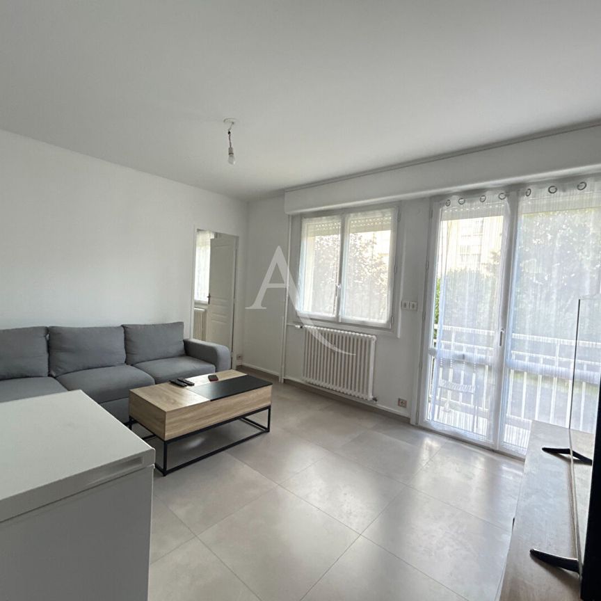 Location Appartement 1 pièce 9m² - Photo 1