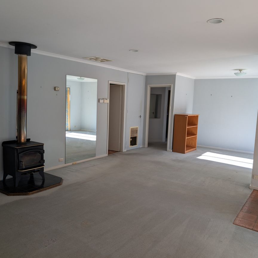 12 Barada Crescent, Aranda ACT 2614 - House For Rent | Domain - Photo 1