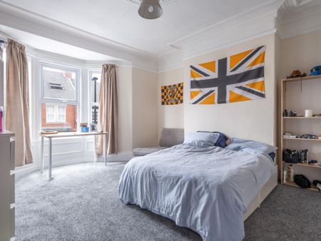 5 bedroom maisonette to rent - Photo 3