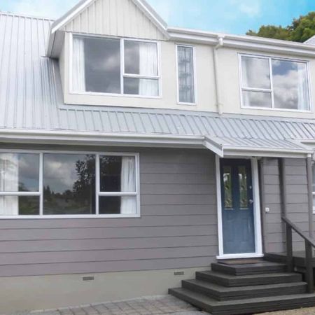 Family Friendly Four Bedroom - Photo 4