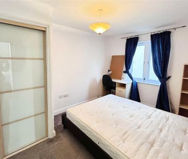 2 bedroom flat to rent - Photo 3