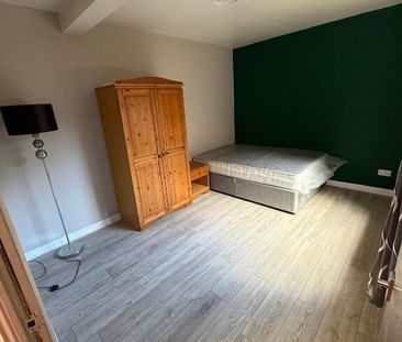 1/21 Ashley Avenue, Belfast, BT9 7BT - Photo 2