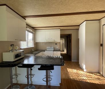 ONE BEDROOM UNIT ! - Photo 5