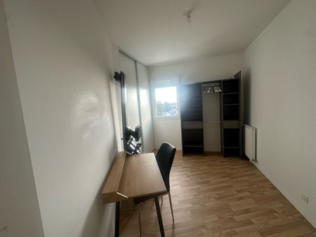 Location Appartement 3 pièces 64m² - Photo 3