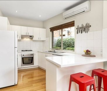 2/616 Waverley Road, Malvern East - Photo 1