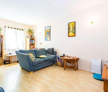 Broad Hinton, Twyford, Reading, RG10 - Photo 4