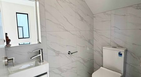 Brand New 2 Bedroom townhouse!! - Photo 5