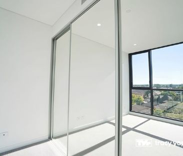 "Poly Horizon" North facing near NEW 1 Bedroom + Study Luxurious Ap... - Photo 2