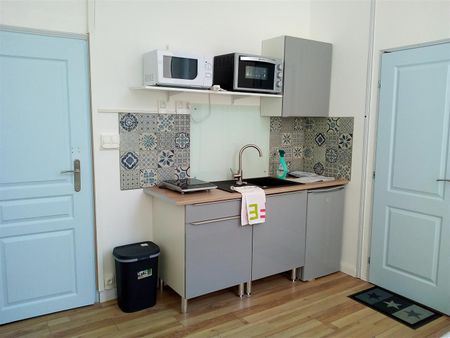 Location Appartement 1 pièce 13m² LILLE 59000 - Photo 4