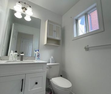For Lease - 93 Sunbird Boulevard Unit# Upper, Georgina, Ontario - Photo 1