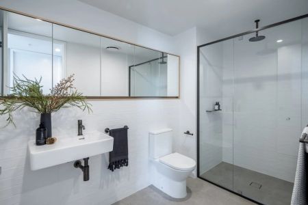 Fully Furnished Luxurious Two-Bedroom Apartment with Stunning Views - Photo 2