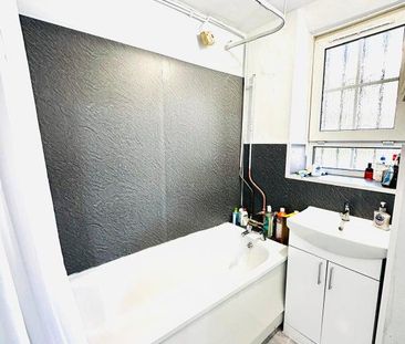 4 bedroom flat share to rent - Photo 6