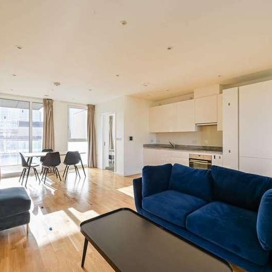 Skylark Point, East Village, Stratford, E20 - Photo 1