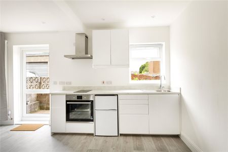 Doncaster Road, Southmead - Photo 3