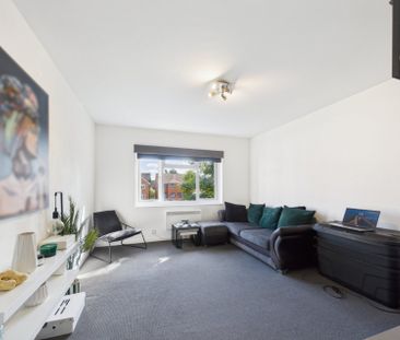 Elmcroft Drive, Ashford, Surrey,TW15 - Photo 5